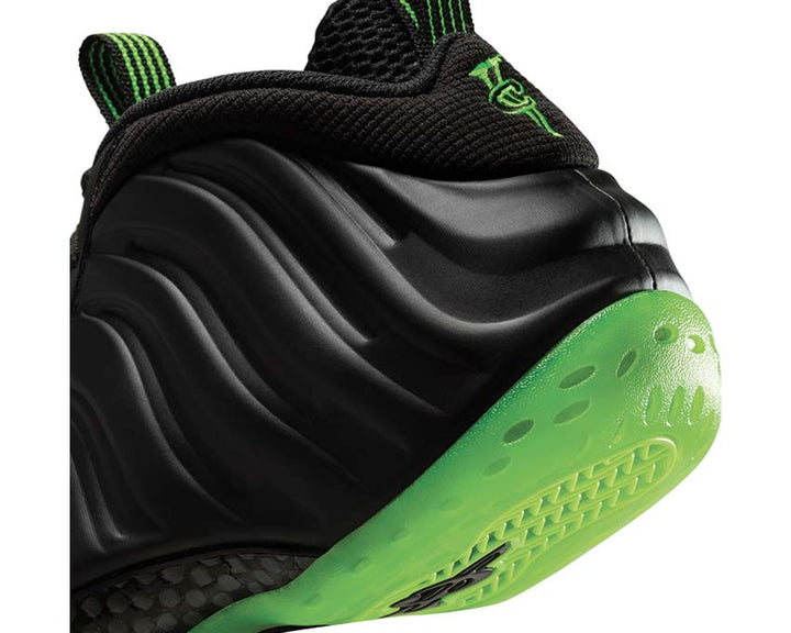 Nike Air Foamposite One Black Volt