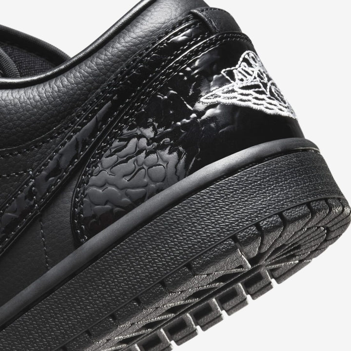 Jordan 1 low SE black Croco