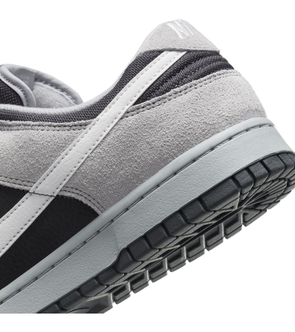 Dunk Low “Light Smoke Grey”