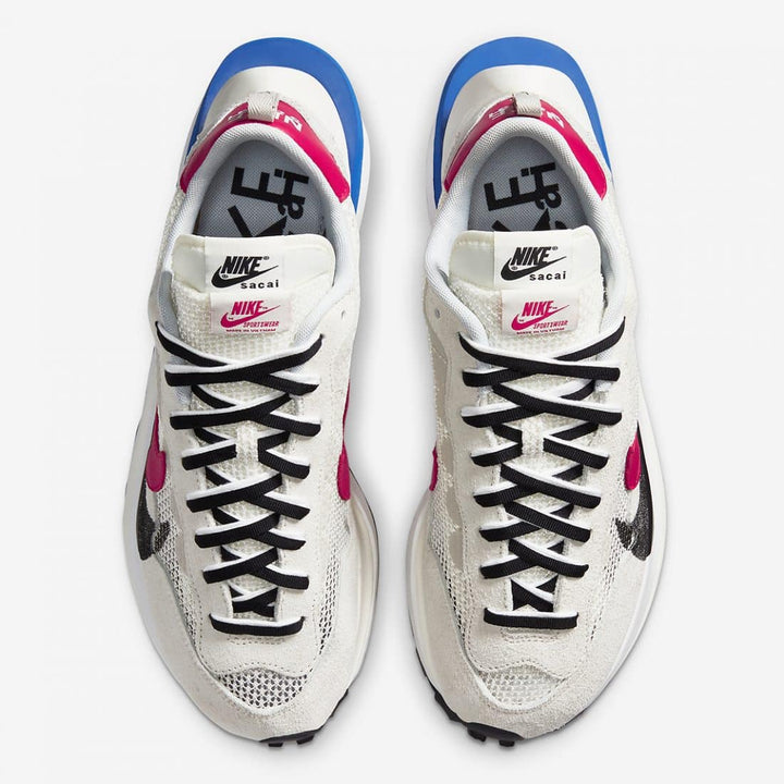 Sacai x Nike Vaporwaffle Sail Sport Fuchsia