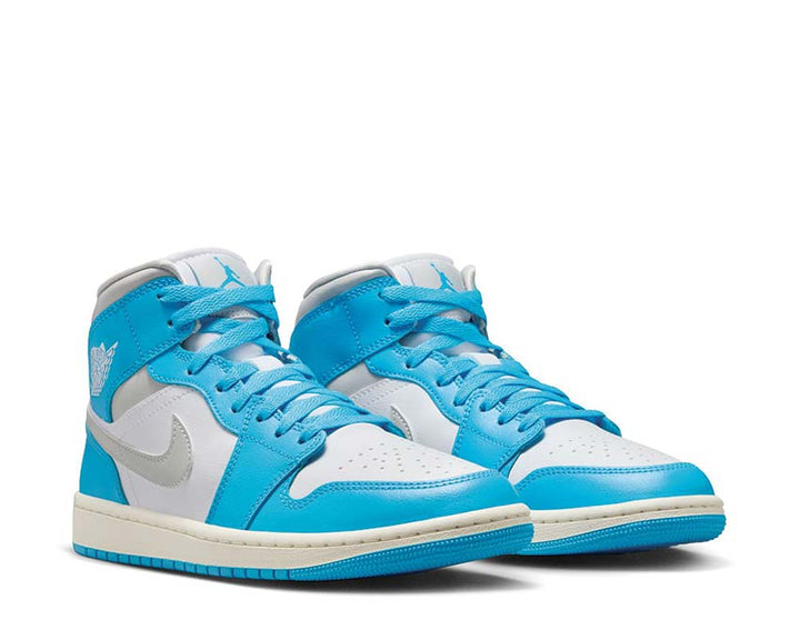 Jordan 1 mid powder blue